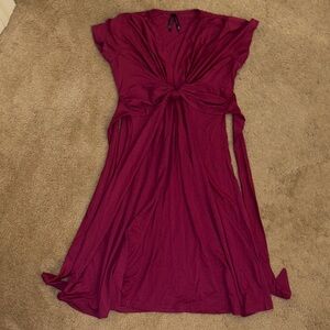 Seraphine Maternity Dress size 6 Kate Middleton Magenta